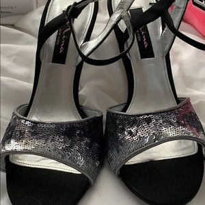NEW Nina Sequin Heels